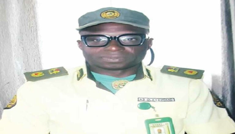 Read more about the article 10 escape death in Ogun road crashes.